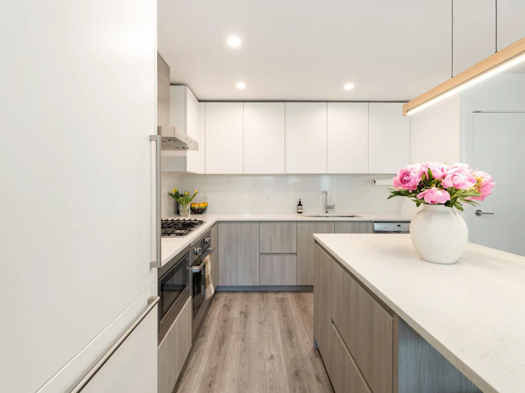 215-2060 Curling Road, North Vancouver, BC, V7P 0E1 - 15