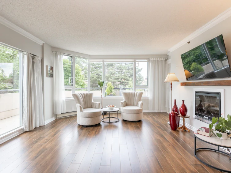 203-3170 Gladwin Road, Abbotsford, BC, V2T 5T1 - 4