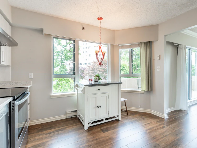 203-3170 Gladwin Road, Abbotsford, BC, V2T 5T1 - 16