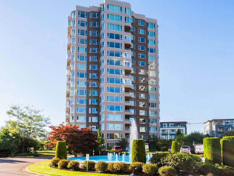203-3170 Gladwin Road, Abbotsford, BC, V2T 5T1 - 2