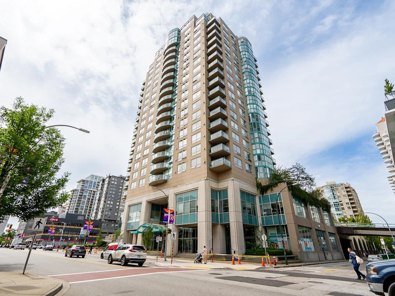 1002 - 612 Sixth Street, New Westminster BC V3L 5V2