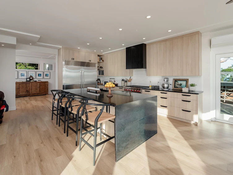 356 East West Road, Mayne Island, BC, V0N 2J2 - 12