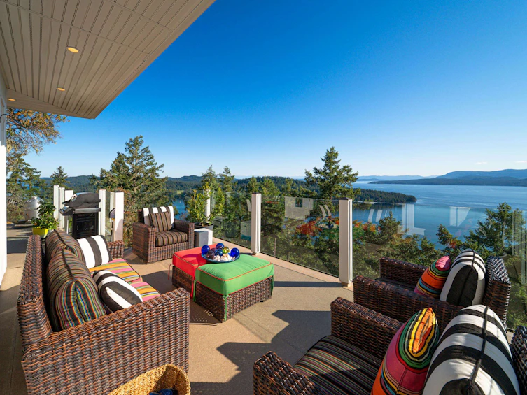 356 East West Road, Mayne Island, BC, V0N 2J2 - 2
