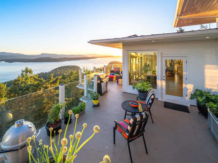 356 East West Road, Mayne Island, BC, V0N 2J2 - 3