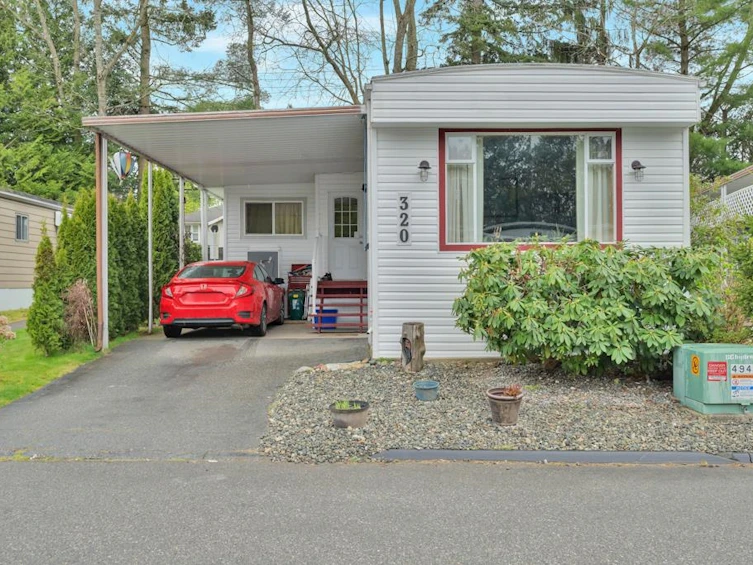 320-1840 160 Street, Surrey, BC, V4A 4X4