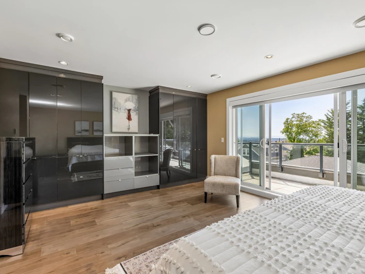 2553 Western Avenue, North Vancouver, BC, V7N 3L2 - 23
