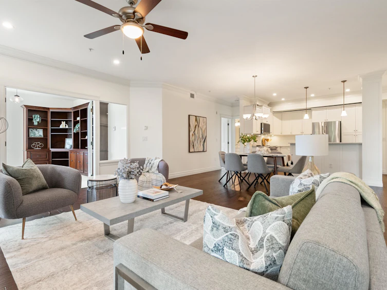 302A-45595 Tamihi Way, Chilliwack, BC, V2R 0G3 - 2