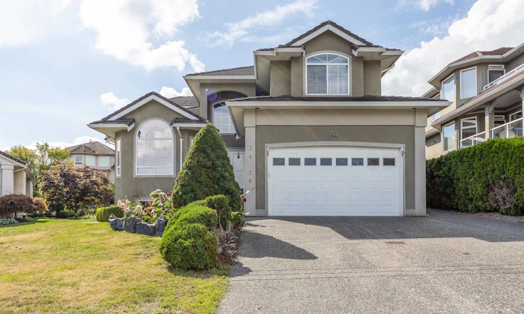34758 Pakenham Place