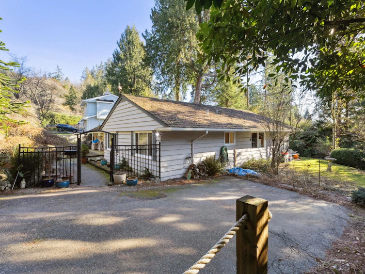4028 Rose Crescent, West Vancouver, BC, V7V 2N7 - 3