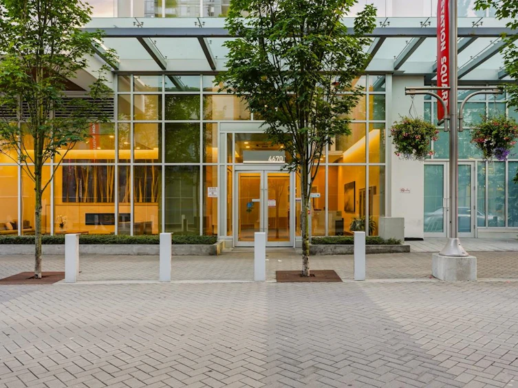 3903-4670 Assembly Way, Burnaby, BC, V5H 0H3