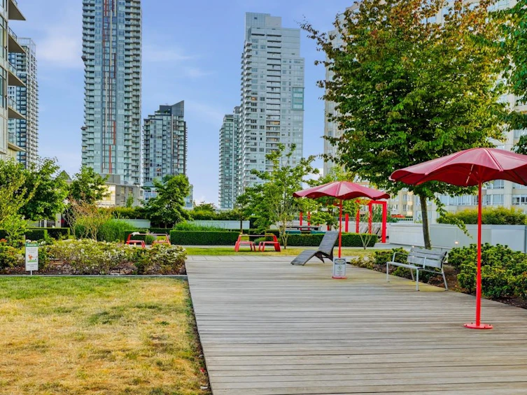 3903-4670 Assembly Way, Burnaby, BC, V5H 0H3 - 16