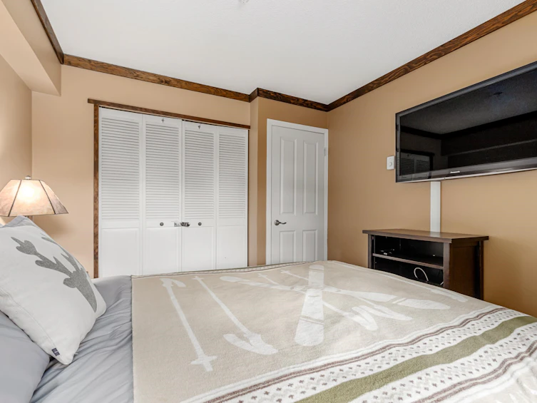 207-2050 Lake Placid Road, Whistler, BC, V8E 0A8 - 33
