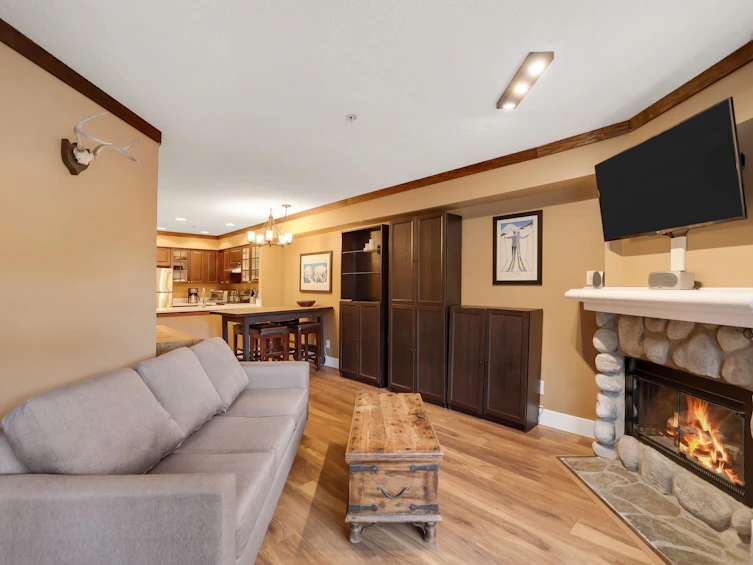 207-2050 Lake Placid Road, Whistler, BC, V8E 0A8 - 7