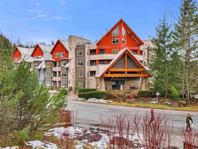 207-2050 Lake Placid Road - 4