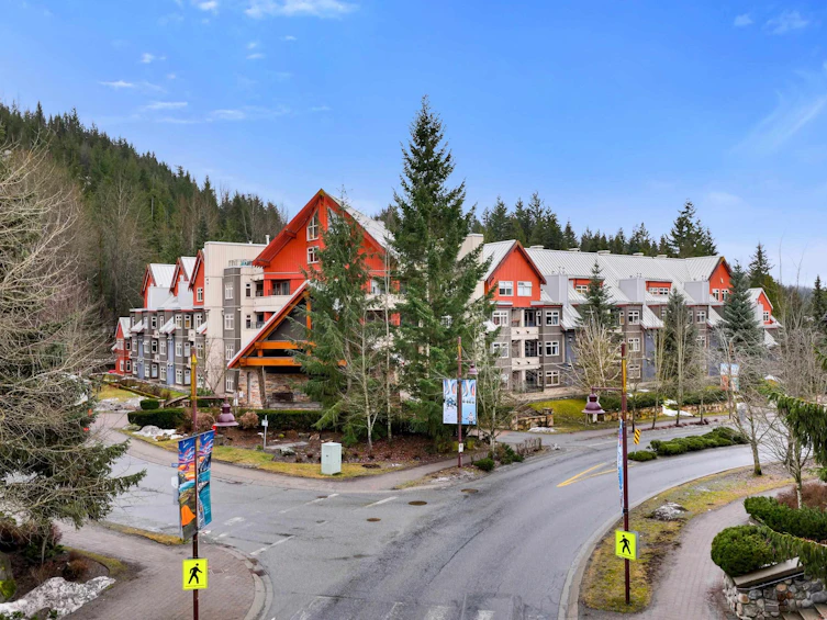 207-2050 Lake Placid Road, Whistler, BC, V8E 0A8 - 2