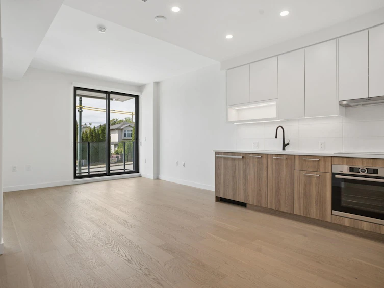 208-8398 Oak Street, Vancouver, BC, V6P 0L9 - 10