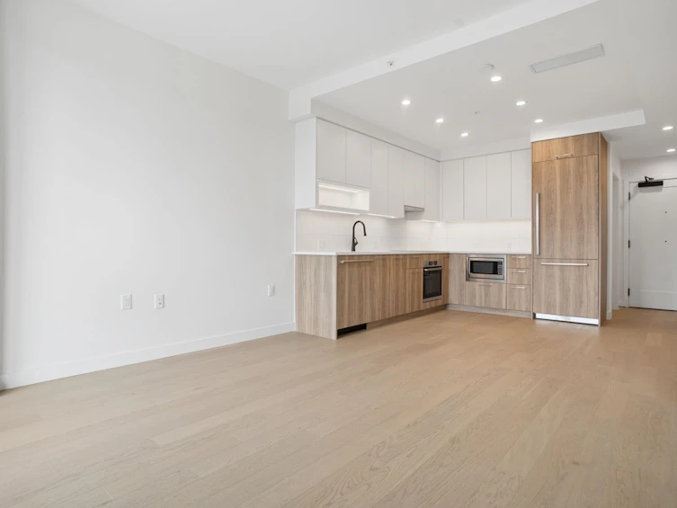 208-8398 Oak Street, Vancouver, BC, V6P 0L9 - 4
