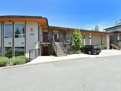 302-5780 Marine Way - 5