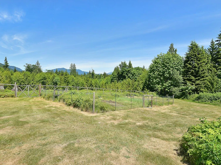 1860 Arboretum Drive, Gibsons, BC, V0N 1V6 - 35