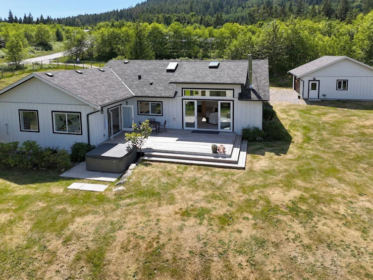 1860 Arboretum Drive, Gibsons, BC, V0N 1V6 - 36