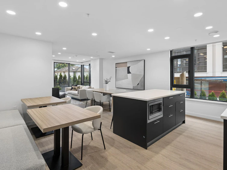 202-8398 Oak Street, Vancouver, BC, V6P 0L9 - 18