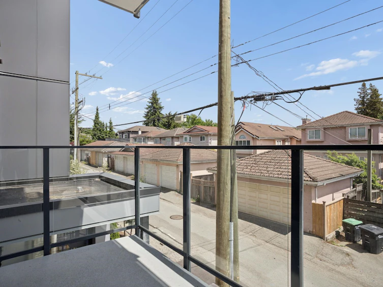 202-8398 Oak Street, Vancouver, BC, V6P 0L9 - 16