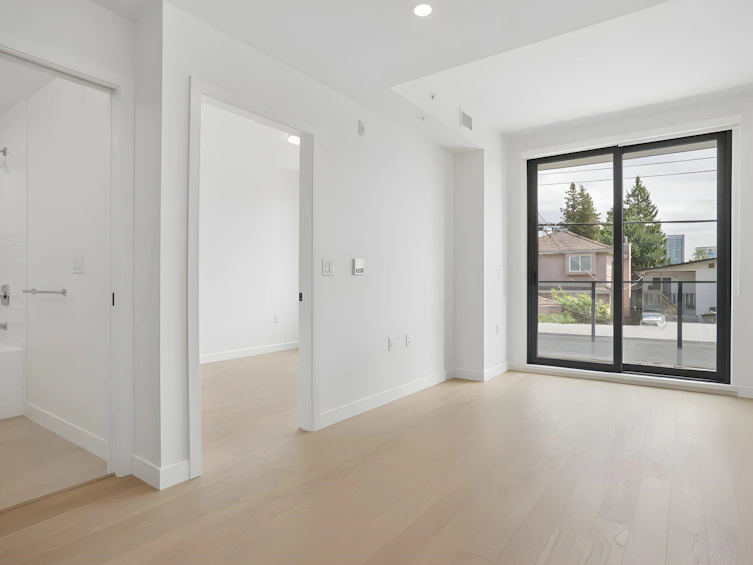 202-8398 Oak Street, Vancouver, BC, V6P 0L9 - 7