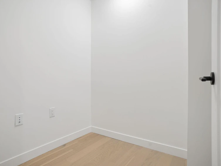 202-8398 Oak Street, Vancouver, BC, V6P 0L9 - 14