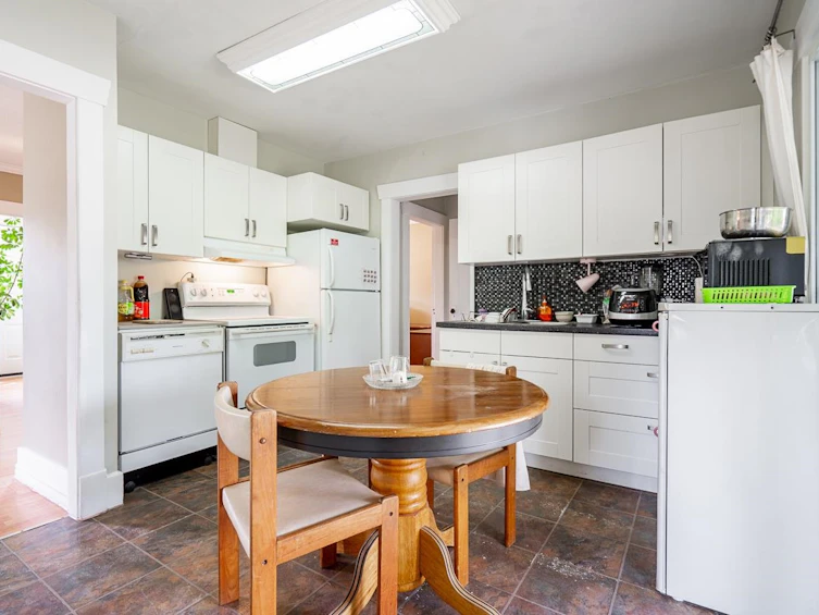 33393 George Ferguson Way, Abbotsford, BC, V2S 2L9 - 9