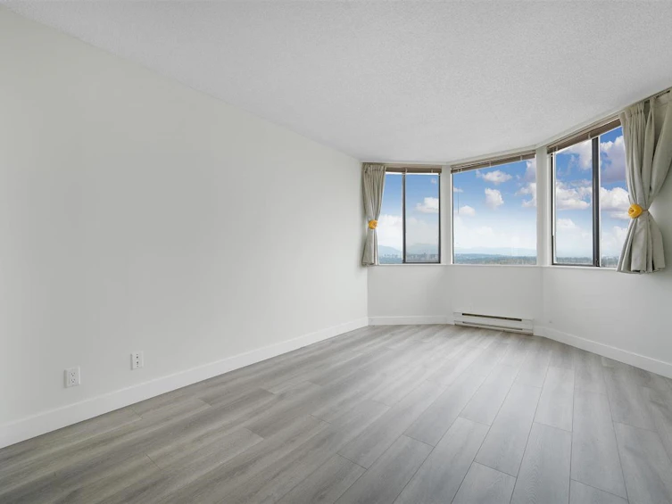 2102-6540 Burlington Avenue, Burnaby, BC, V5H 4G3 - 6