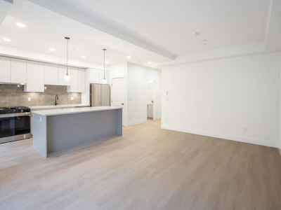 104-3528 146a Street - 5