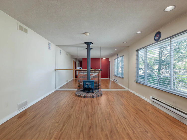 5697 180 Street, Surrey, BC, V3S 4K6 - 4