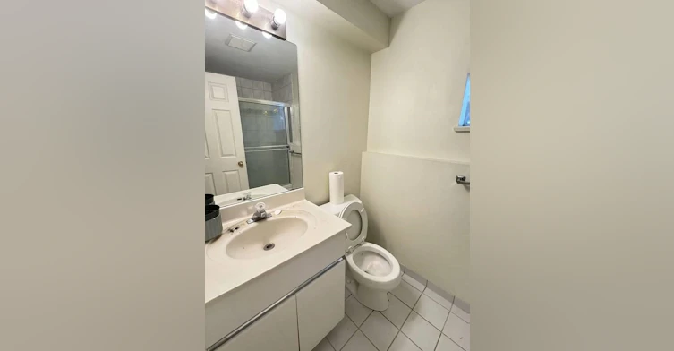 2400 West 19th Avenue, Vancouver, BC, V6L 1C7 - 6