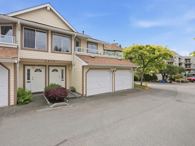 52-9279 122 Street - 2