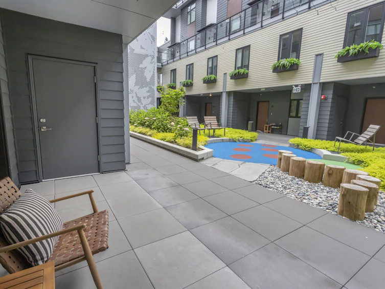 103-342 Mountain Highway, North Vancouver, BC, V7J 2K8 - 23