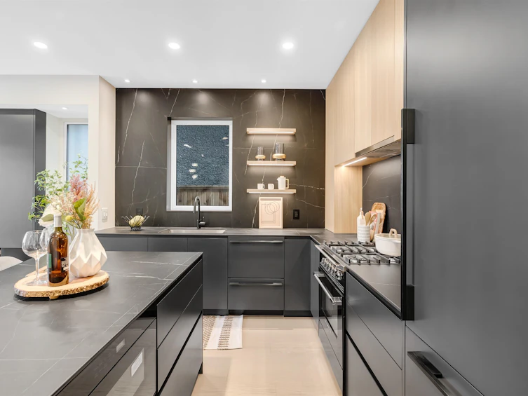 1-2764 W 14th Avenue, Vancouver, BC, V6K 2X2 - 12