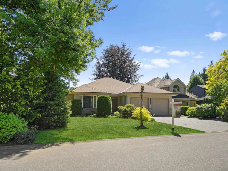 21106 44a Avenue, Langley, BC, V3A 8P9