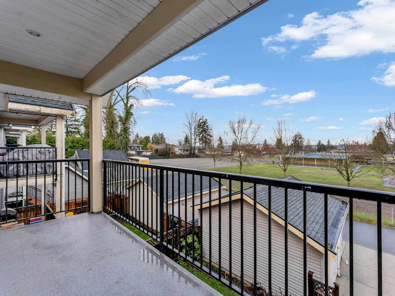 13125 108th Avenue, Surrey BC V3T 2J2