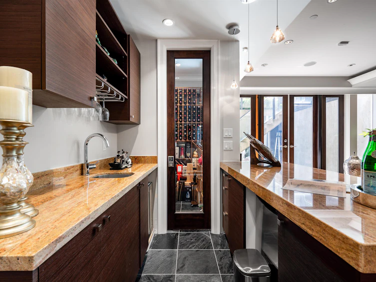 4320 W 8th Avenue, Vancouver, BC, V6R 2A1 - 33
