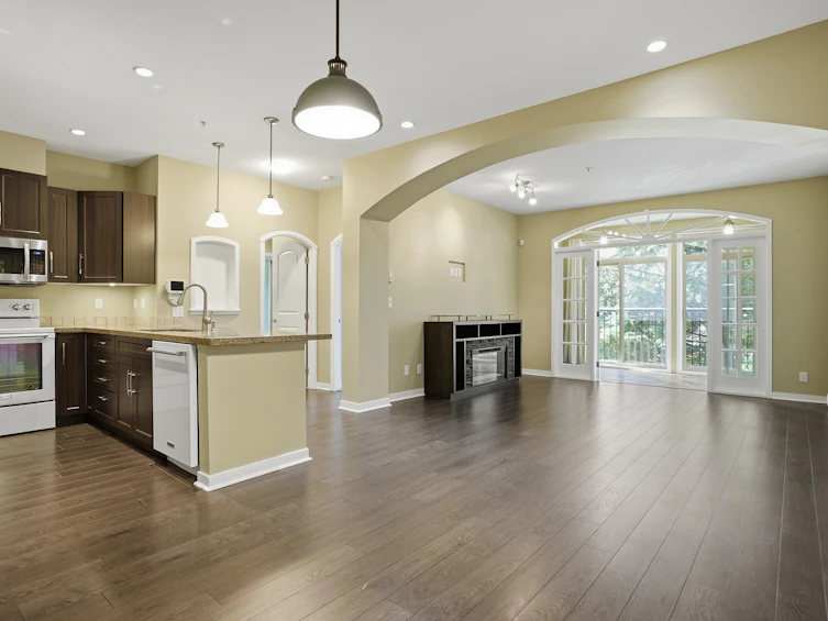 202-33485 South Fraser Way, Abbotsford, BC, V2S 8P9 - 8