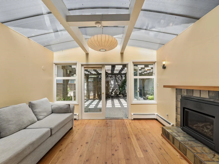 408 E 2nd Street, North Vancouver, BC, V7L 1C8 - 15