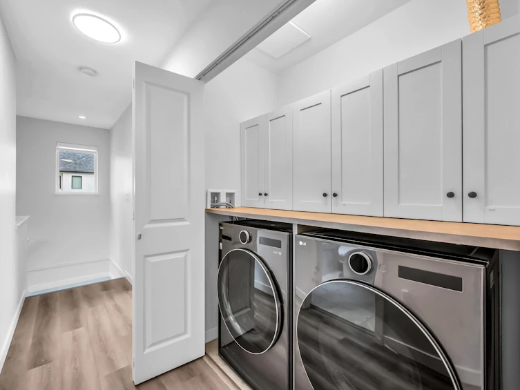 56-3500 Burke Village Promenade, Coquitlam, BC, V3E 0N2 - 28