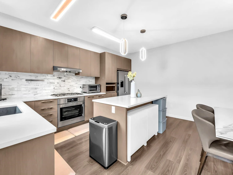 56-3500 Burke Village Promenade, Coquitlam, BC, V3E 0N2 - 14