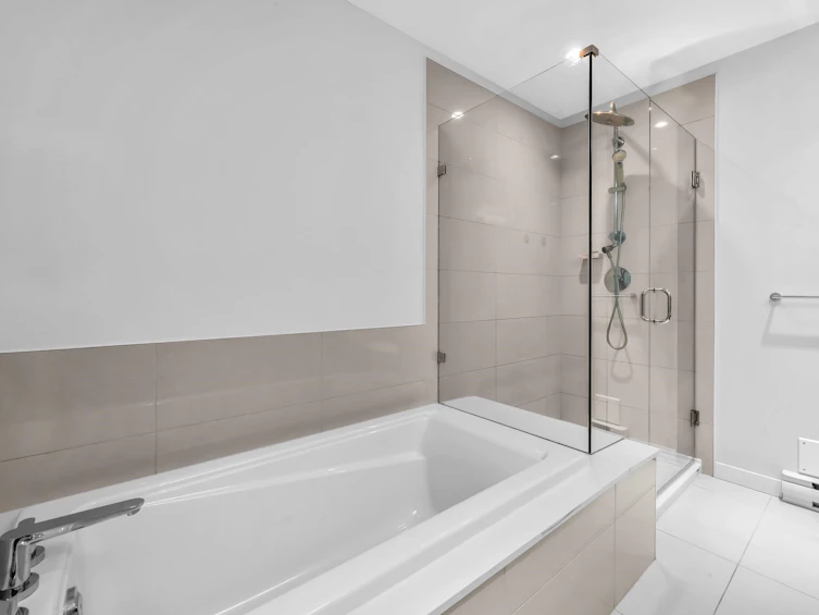 56-3500 Burke Village Promenade, Coquitlam, BC, V3E 0N2 - 25