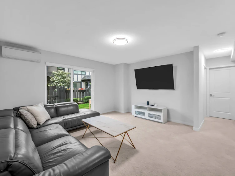 56-3500 Burke Village Promenade, Coquitlam, BC, V3E 0N2 - 32