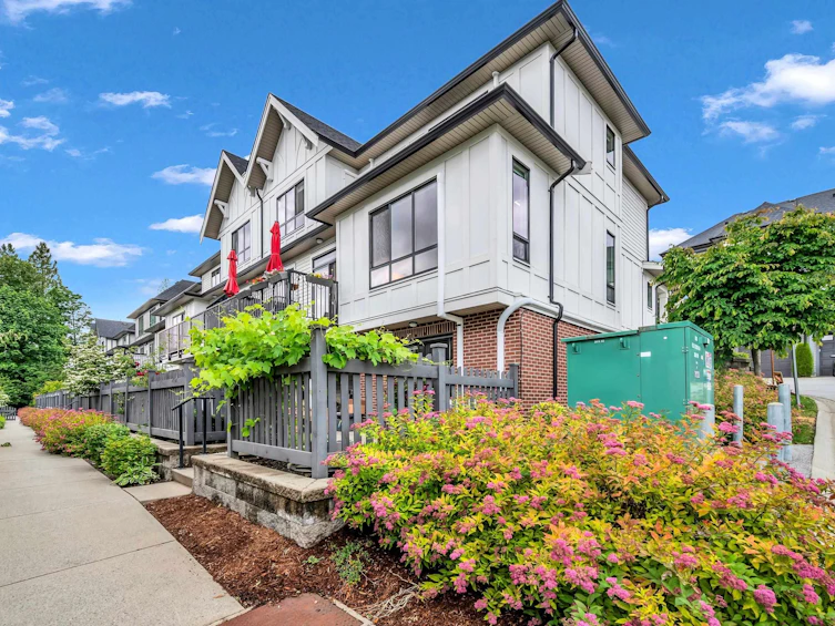 56-3500 Burke Village Promenade, Coquitlam, BC, V3E 0N2 - 37