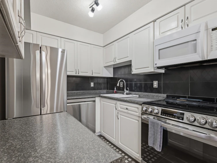 202-5553 16 Avenue, Delta, BC, V4M 2H7 - 16