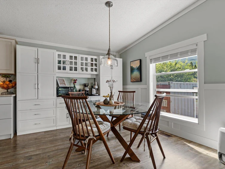 41933 Kirk Avenue, Chilliwack, BC, V2R 5E8 - 9