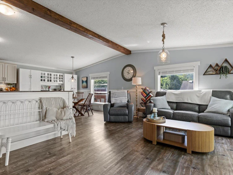 41933 Kirk Avenue, Chilliwack, BC, V2R 5E8 - 4