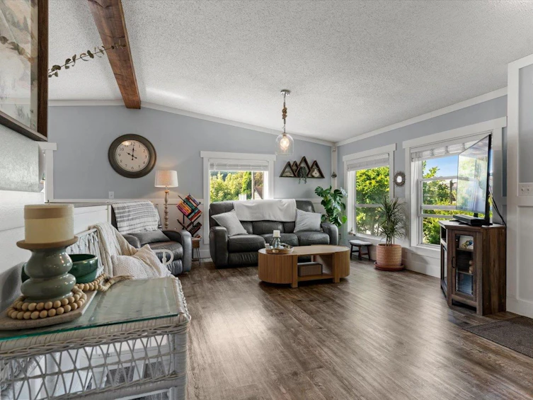 41933 Kirk Avenue, Chilliwack, BC, V2R 5E8 - 5